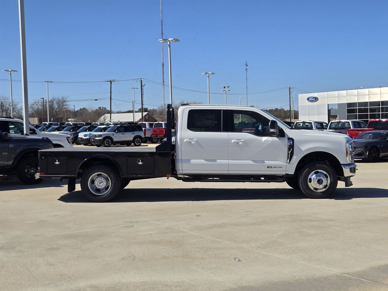 2026 Ford F-350SD Lariat DRW