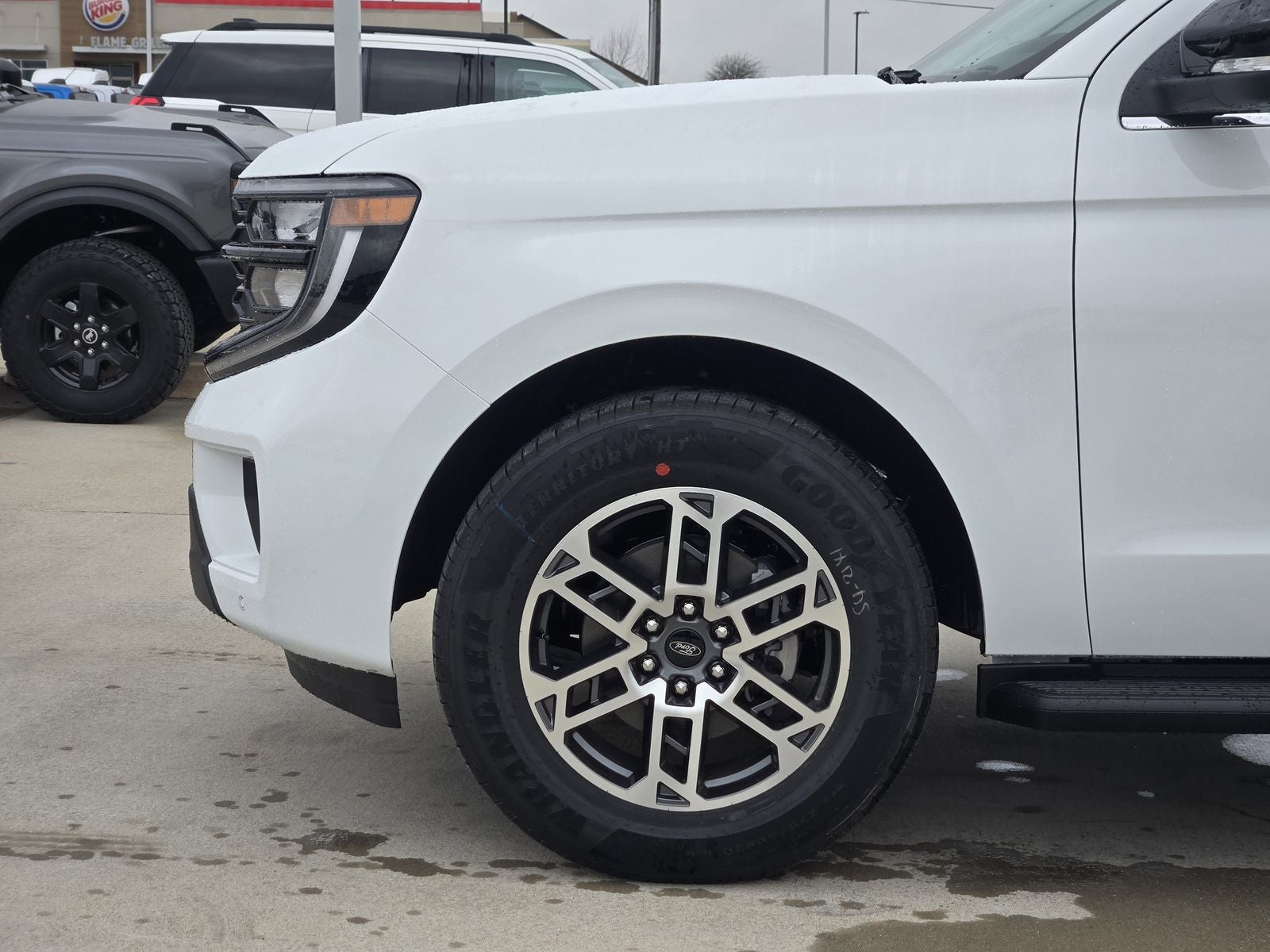 2026 Ford Expedition Active