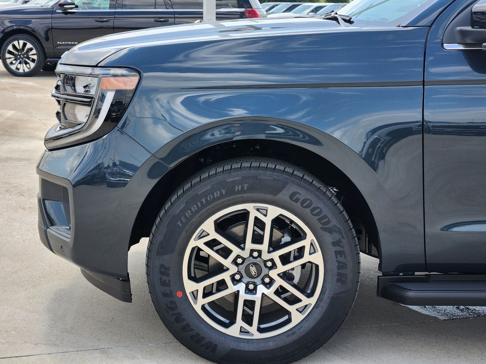 2026 Ford Expedition Active