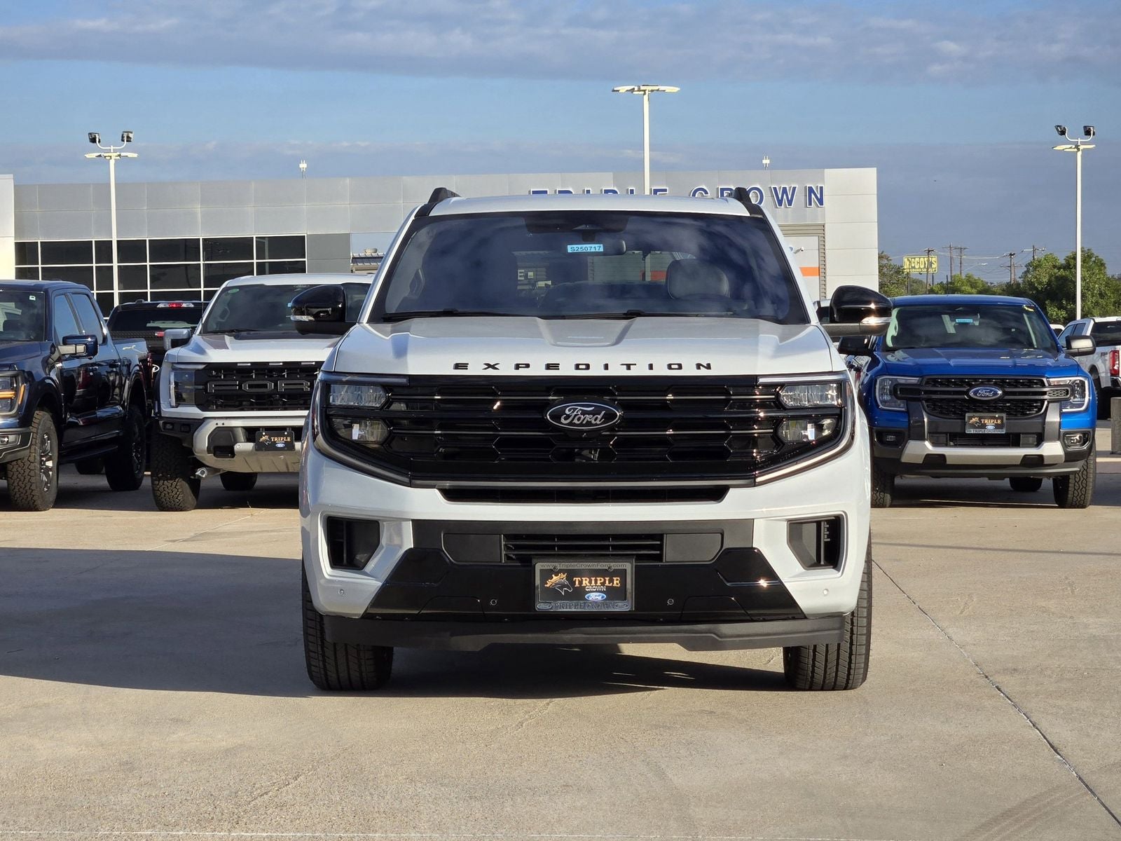 2025 Ford Expedition Platinum