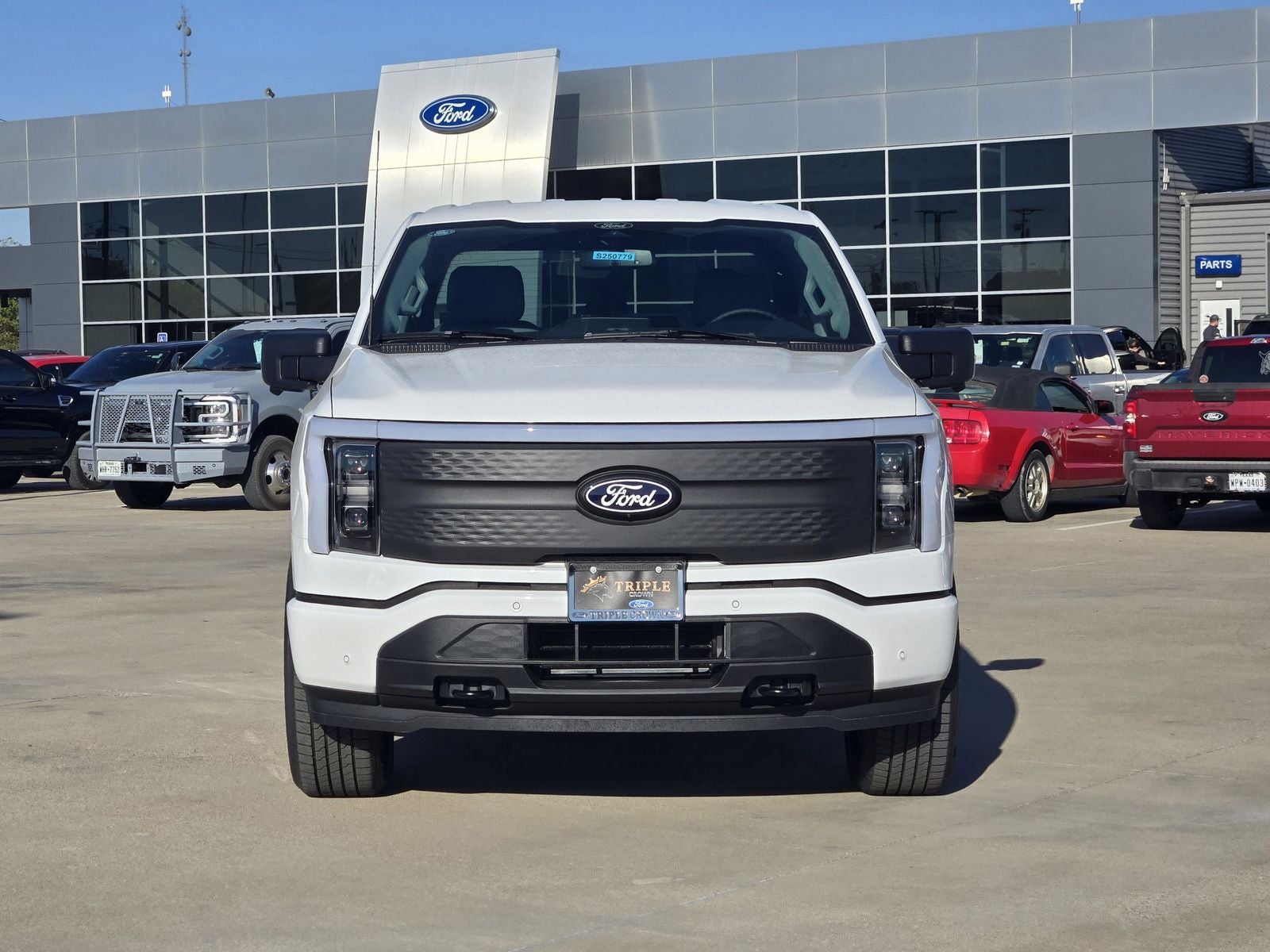 2025 Ford F-150 Lightning Flash