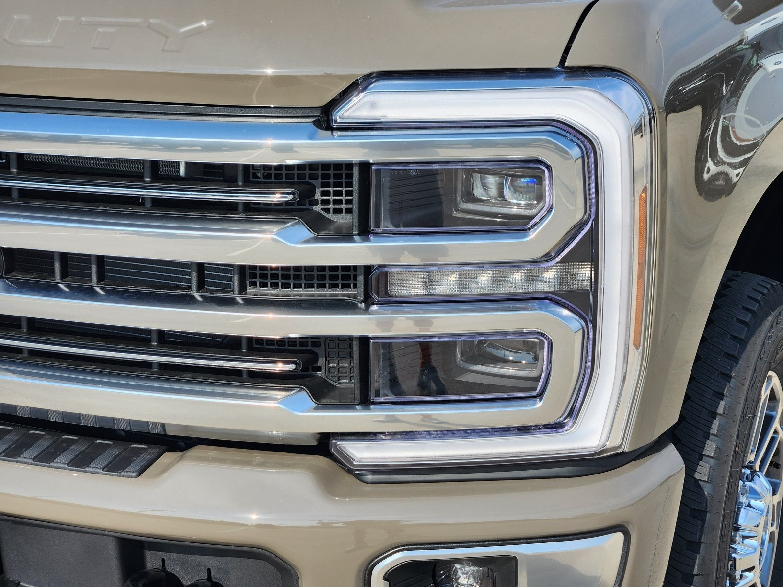 2027 Ford F-250SD Platinum