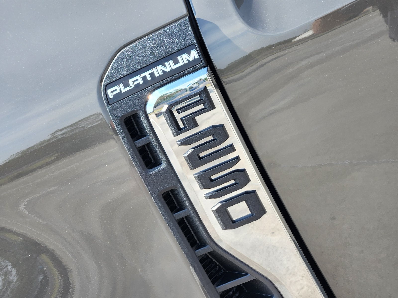 2027 Ford F-250SD Platinum