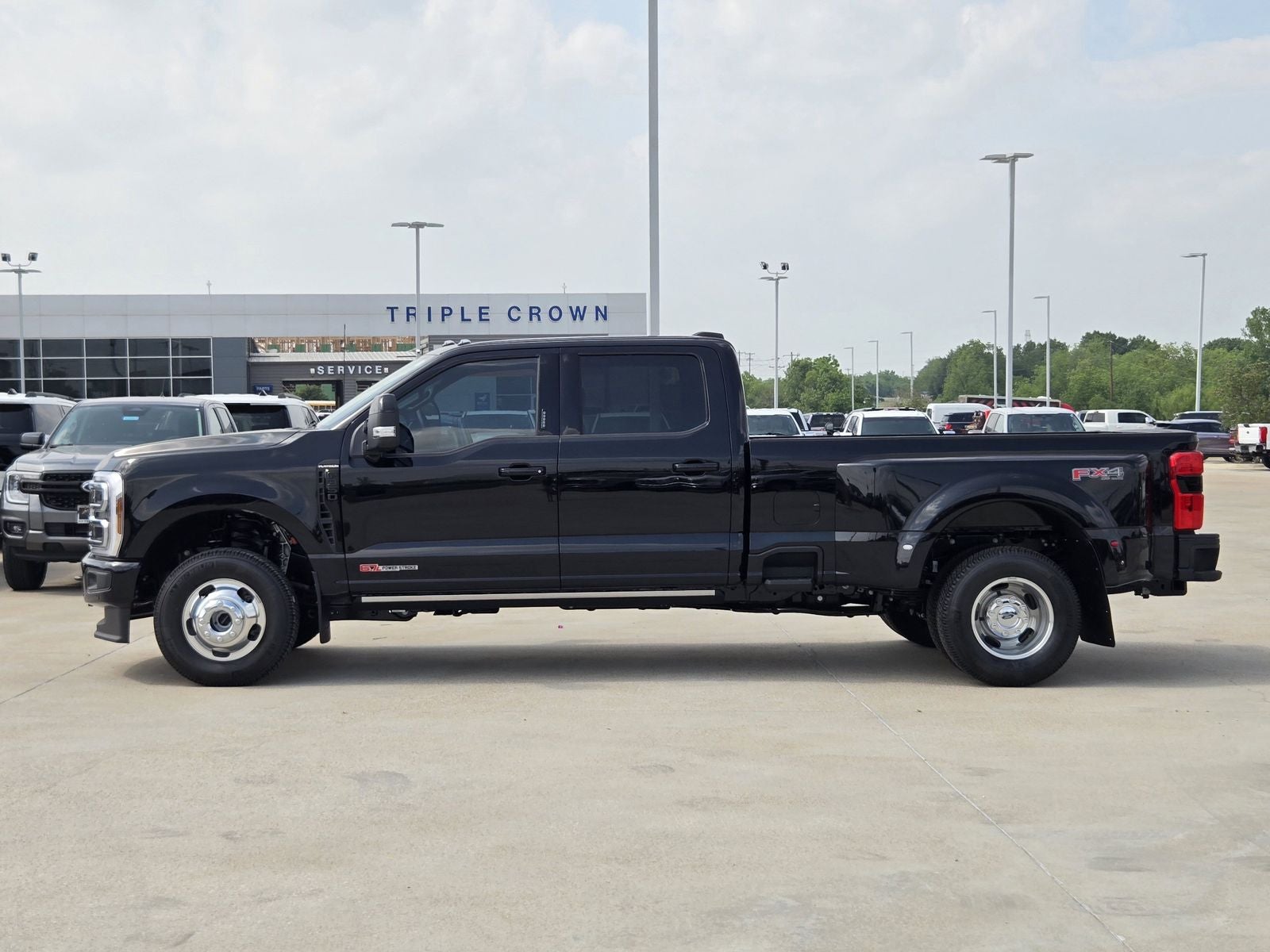 2026 Ford F-350SD Platinum DRW