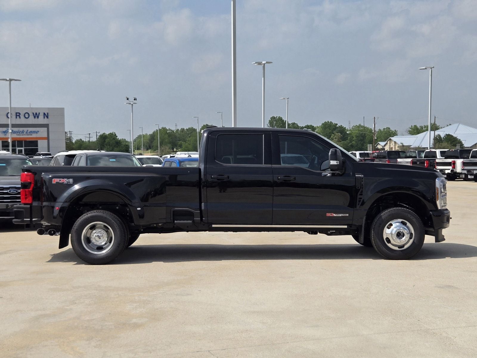 2026 Ford F-350SD Platinum DRW