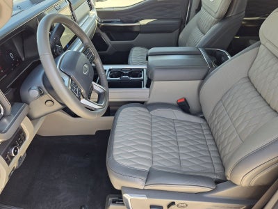 2025 Ford F-350SD Platinum DRW