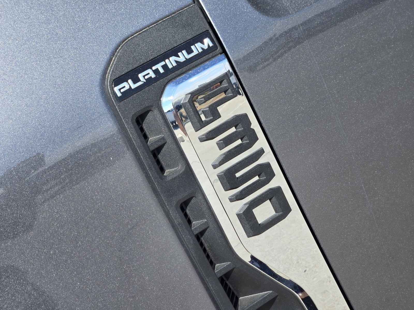 2025 Ford F-350SD Platinum DRW