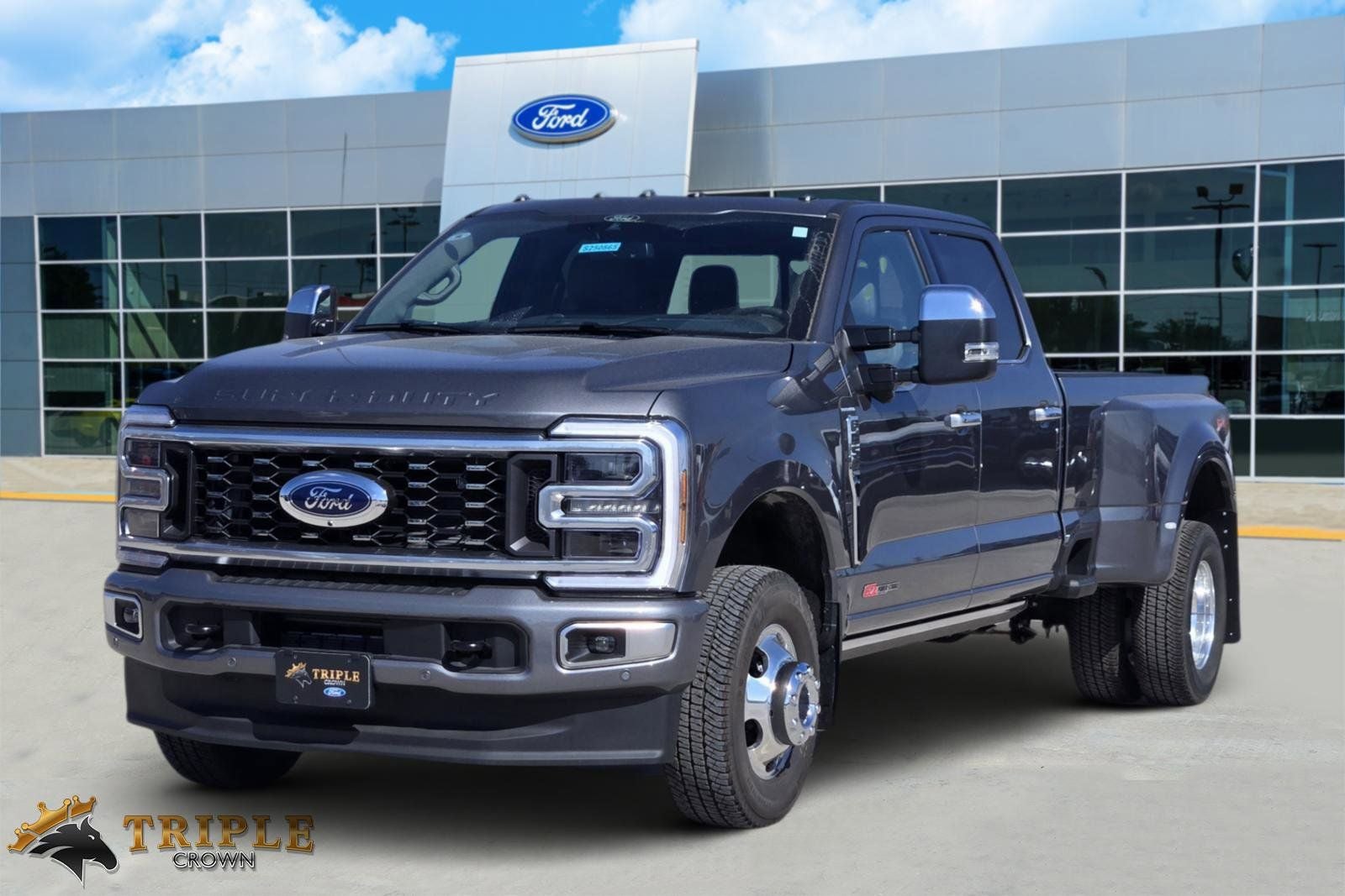 2025 Ford F-350SD Platinum DRW