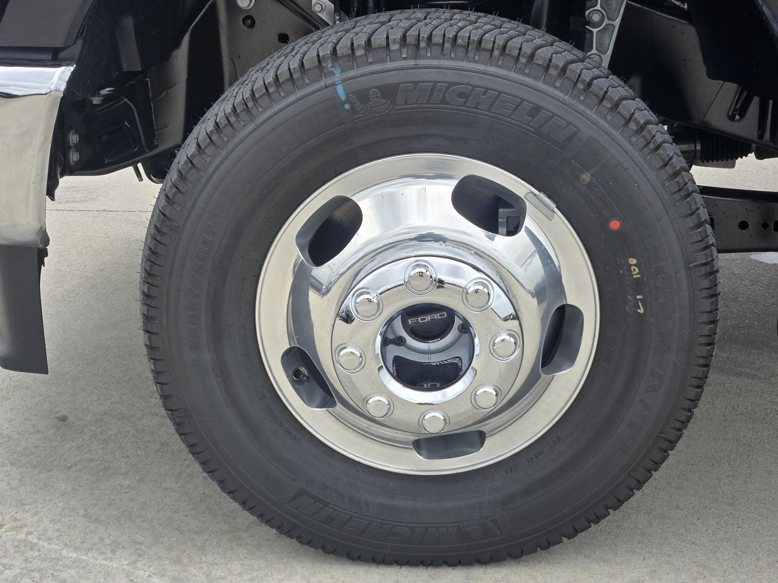 2026 Ford F-350SD Lariat DRW