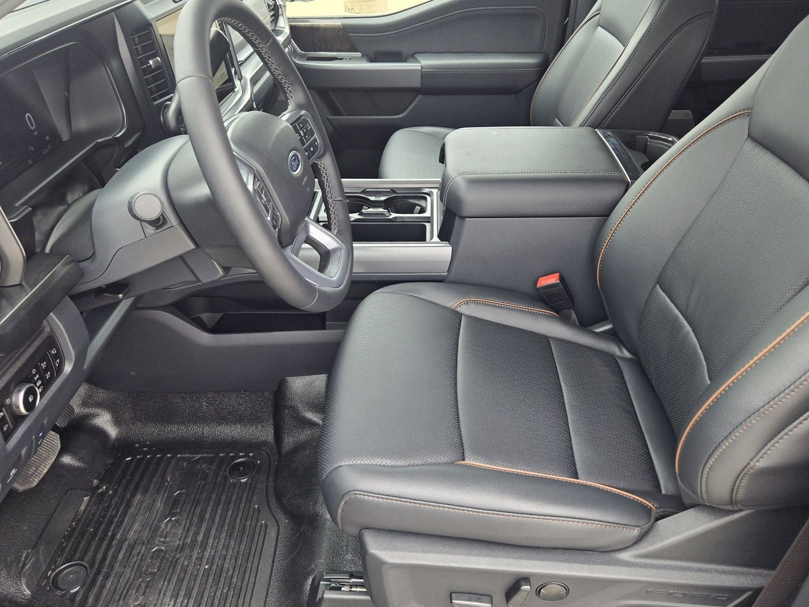 2026 Ford F-350SD Lariat DRW