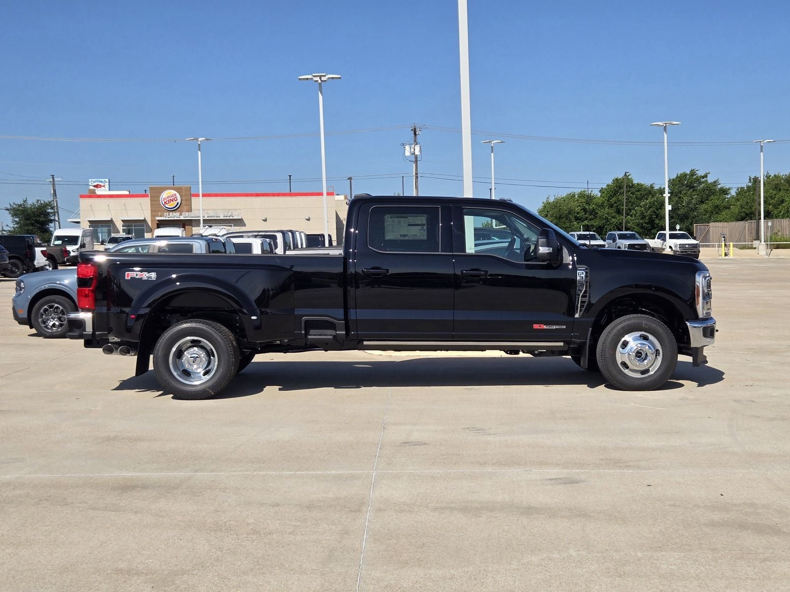 2026 Ford F-350SD Lariat DRW