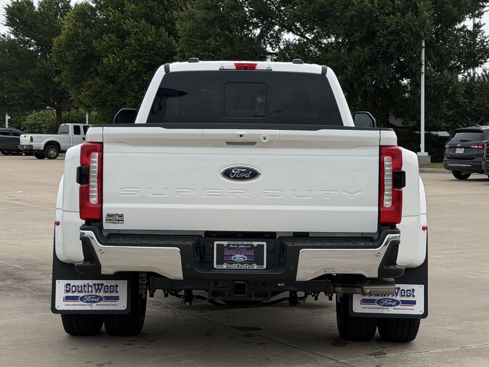 2026 Ford F-350SD Lariat DRW
