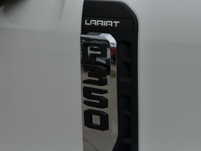 2026 Ford F-350SD Lariat DRW