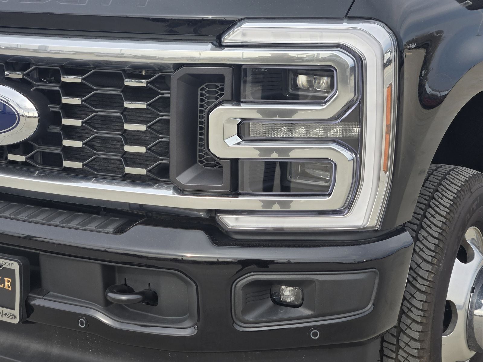 2025 Ford F-350SD Platinum DRW