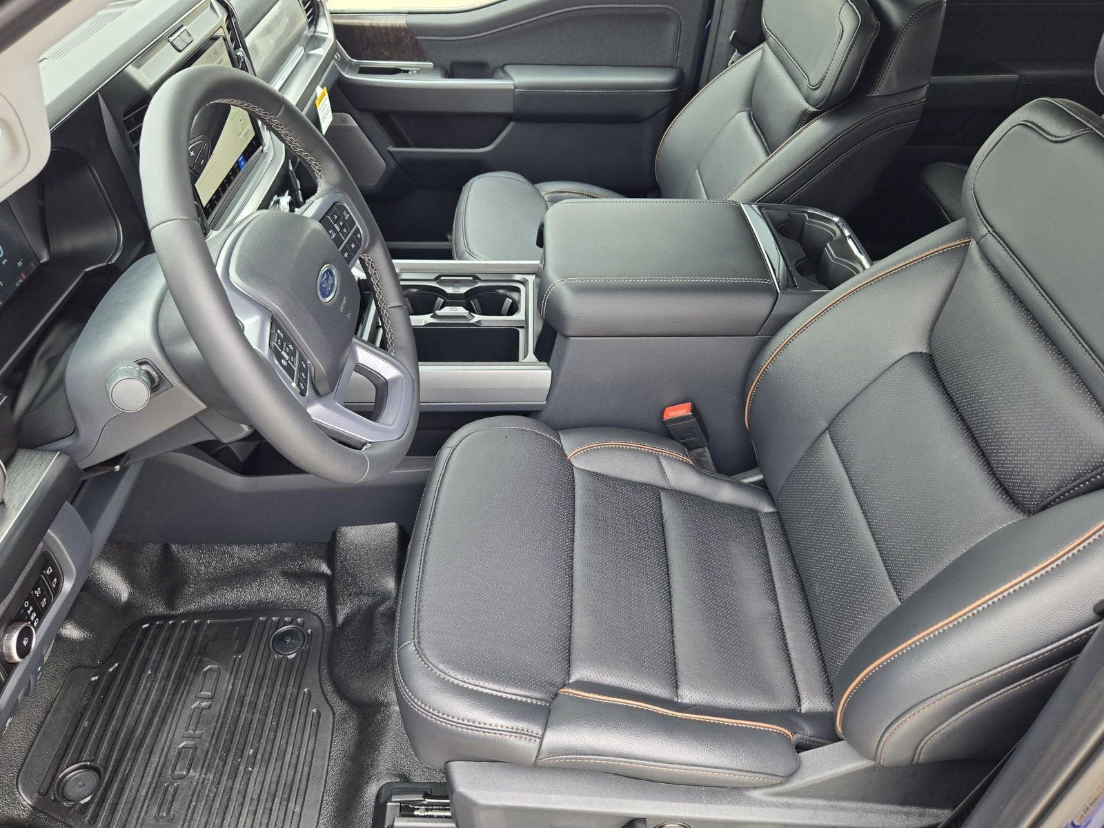 2026 Ford F-350SD Lariat DRW