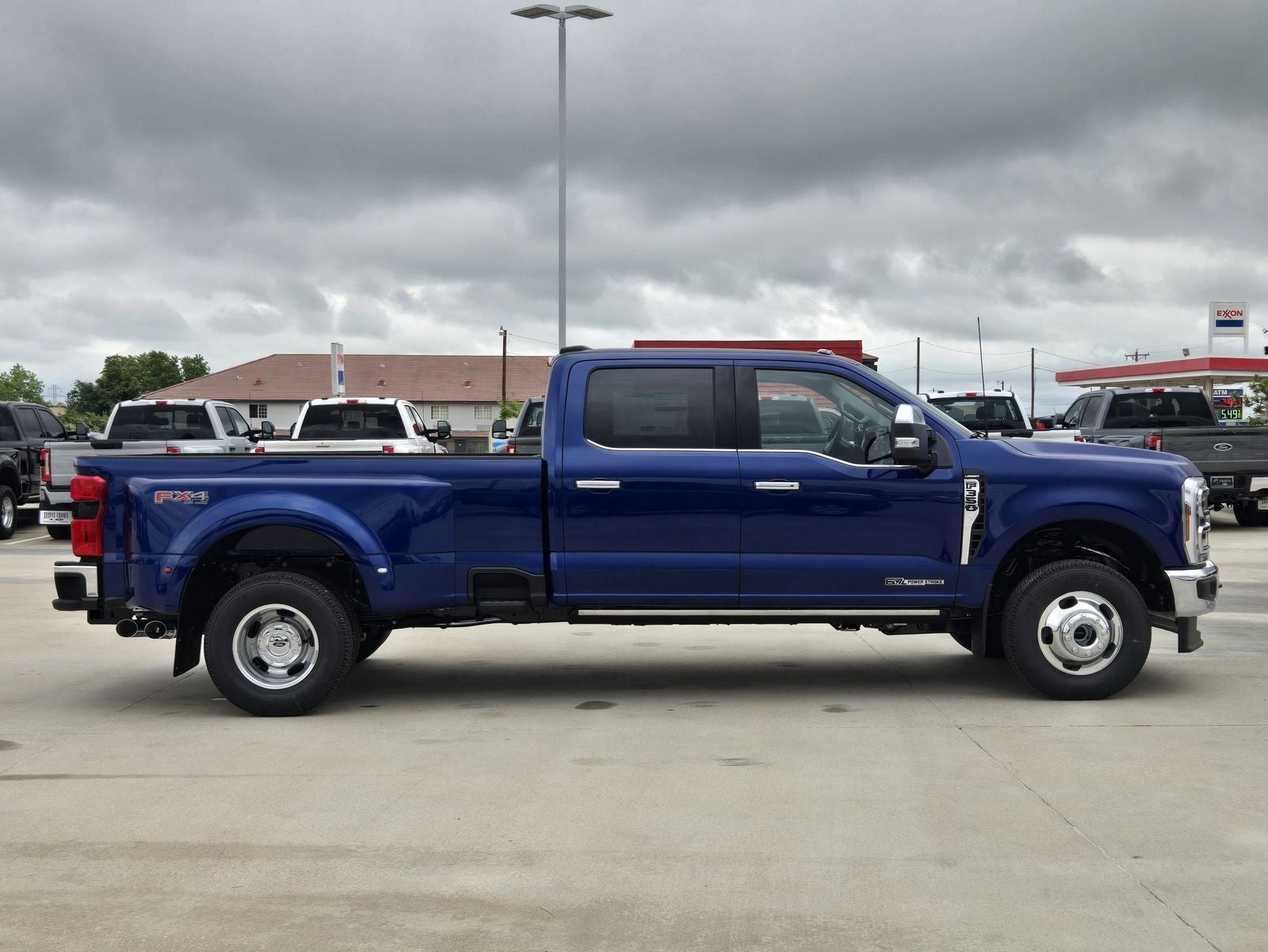 2026 Ford F-350SD Lariat DRW
