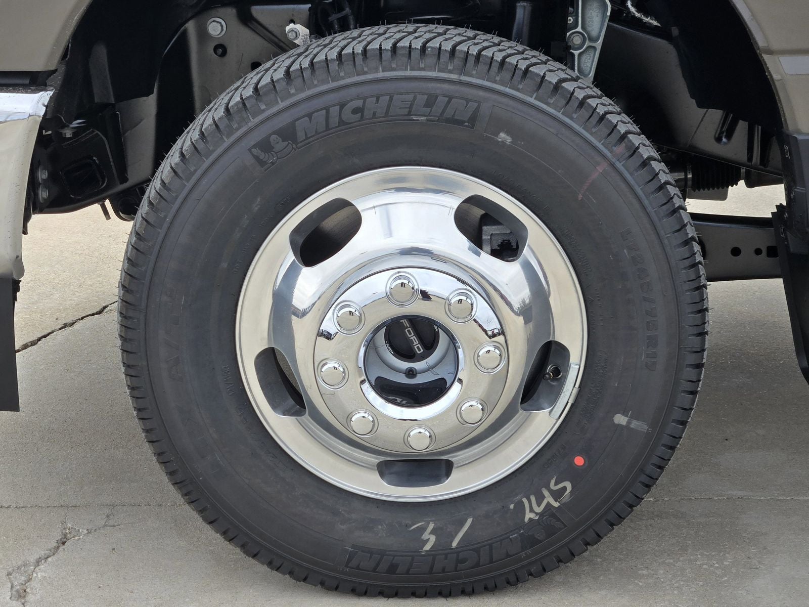 2026 Ford F-350SD Lariat DRW