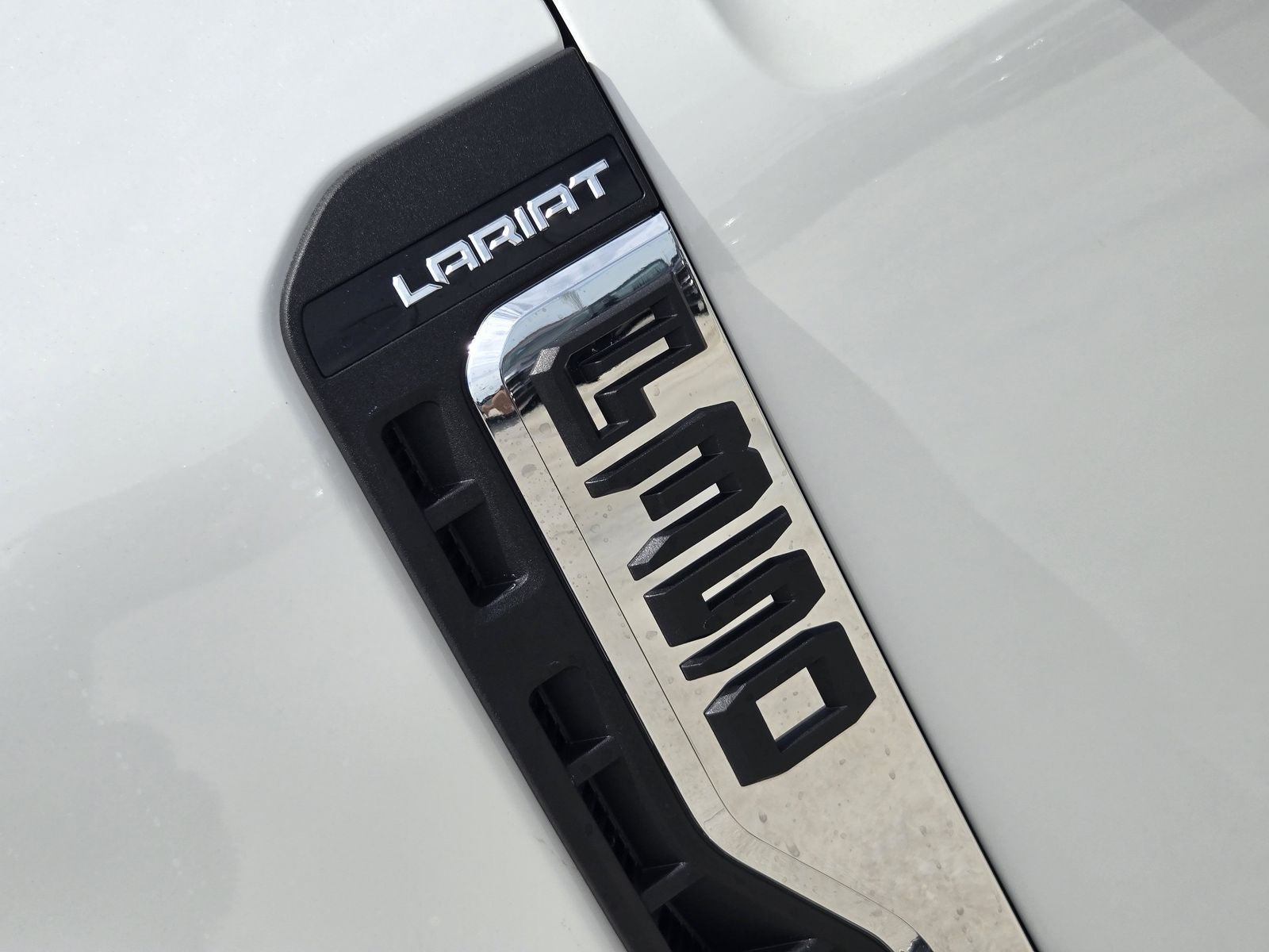 2026 Ford F-350SD Lariat DRW