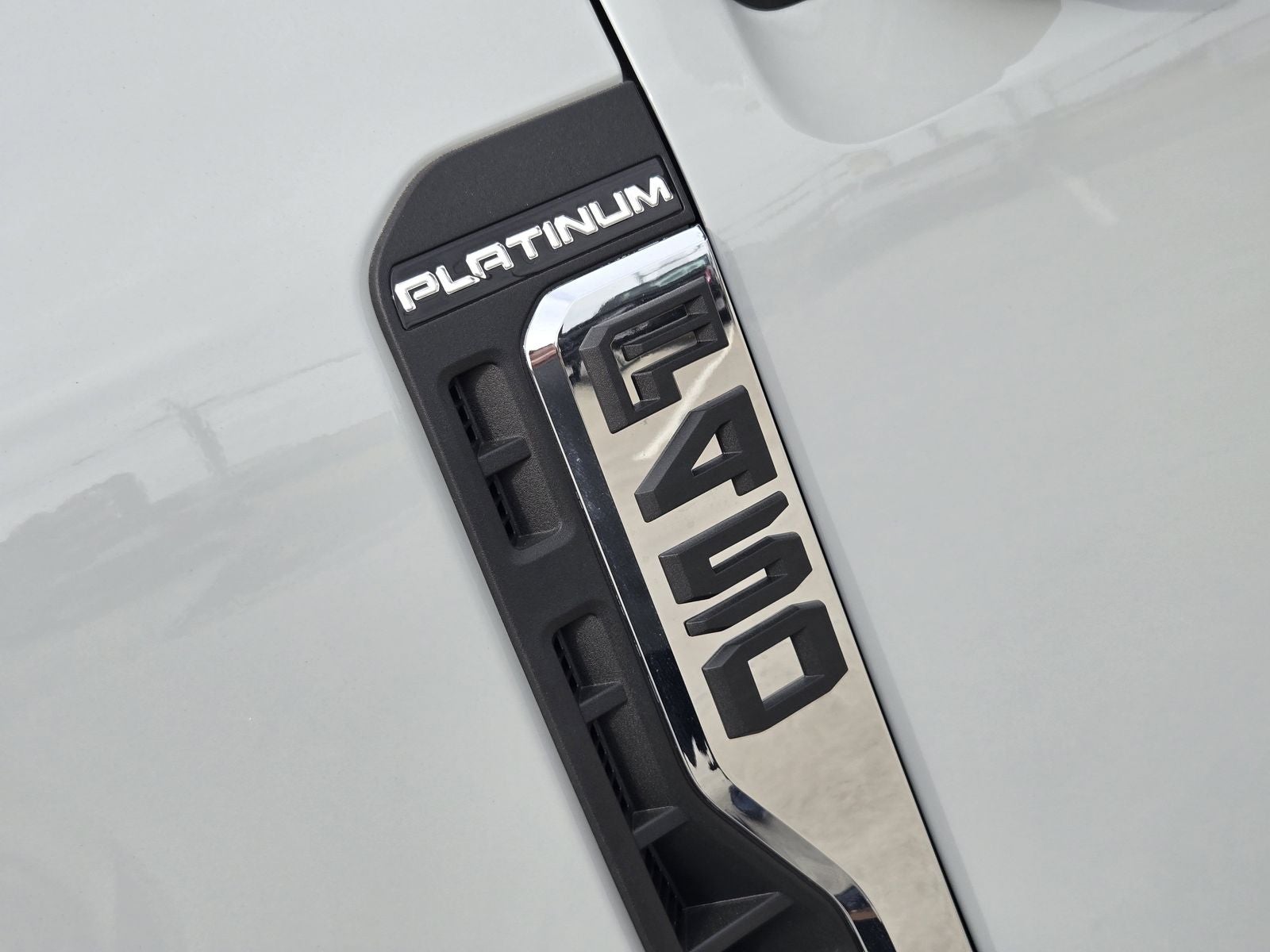 2026 Ford F-450SD Platinum DRW