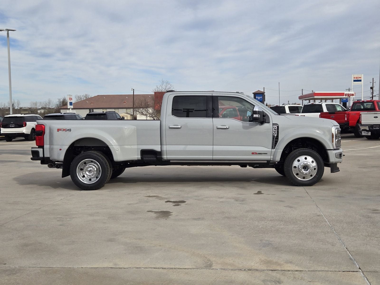 2026 Ford F-450SD Platinum DRW