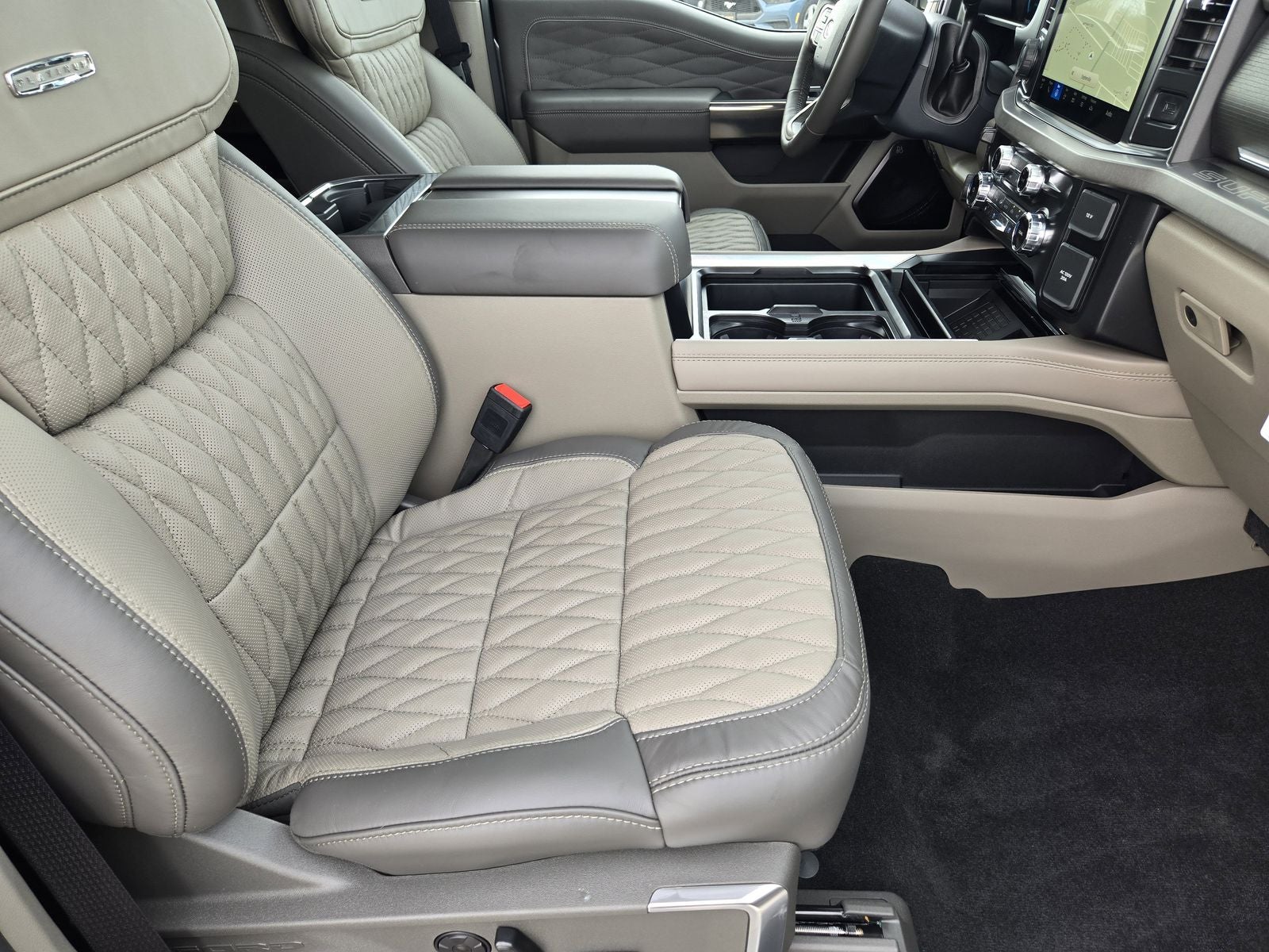 2026 Ford F-450SD Platinum DRW