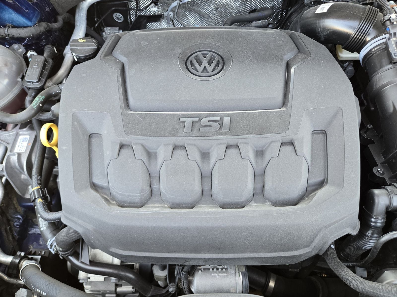 2024 Volkswagen Tiguan 2.0T SEL R-Line