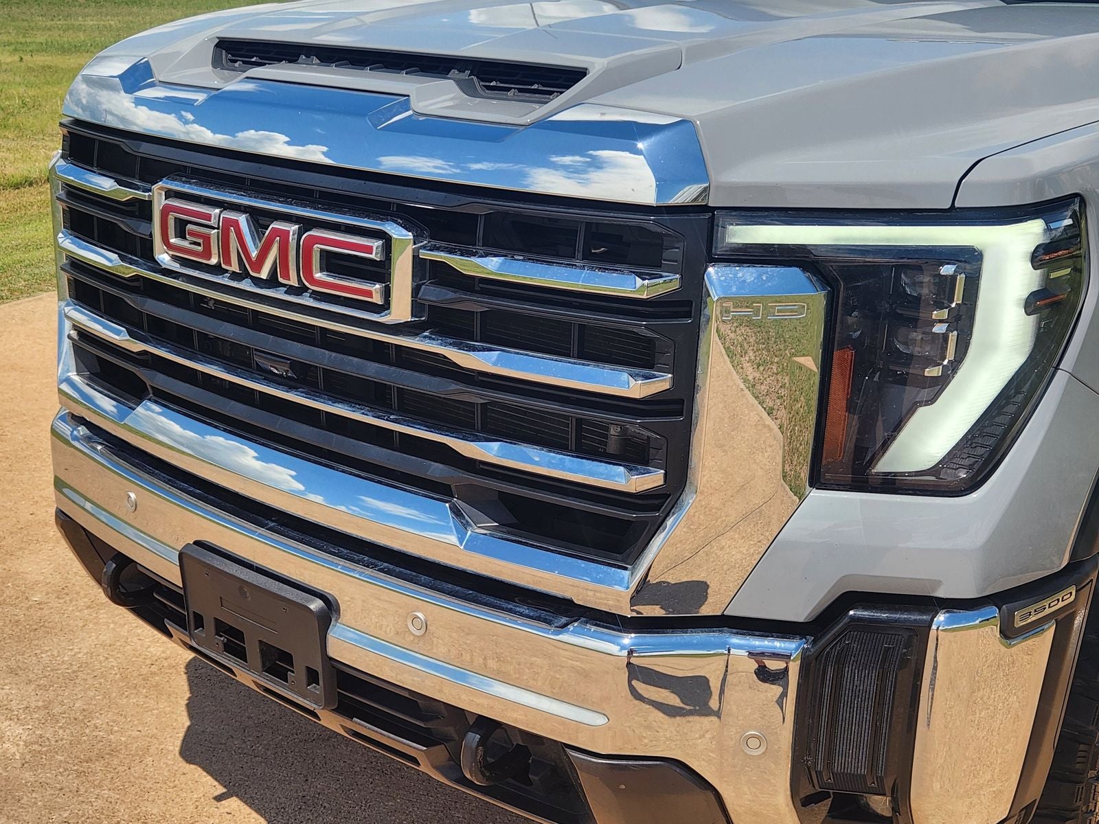 2024 GMC Sierra 3500HD SLT