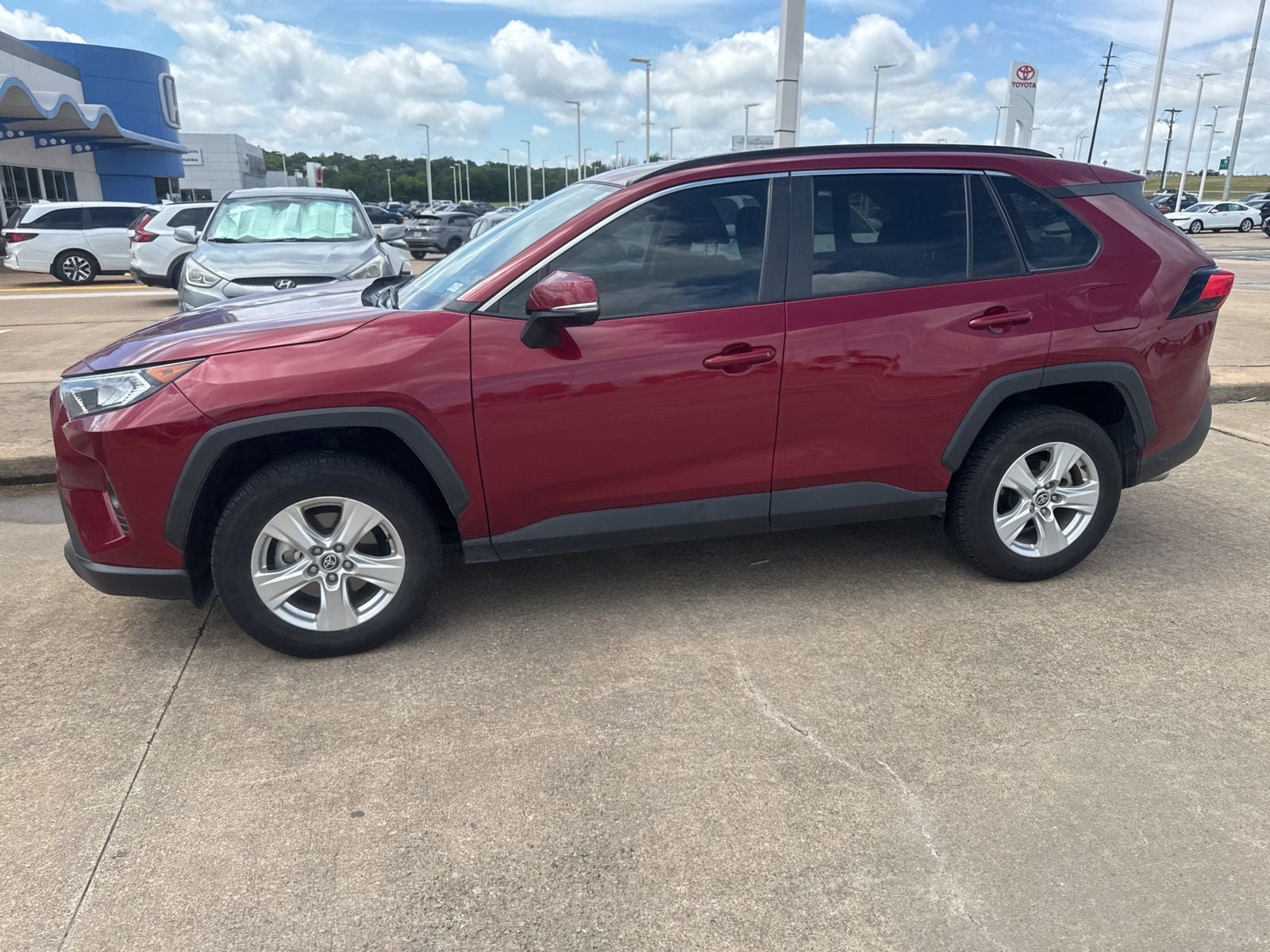 2021 Toyota RAV4 XLE