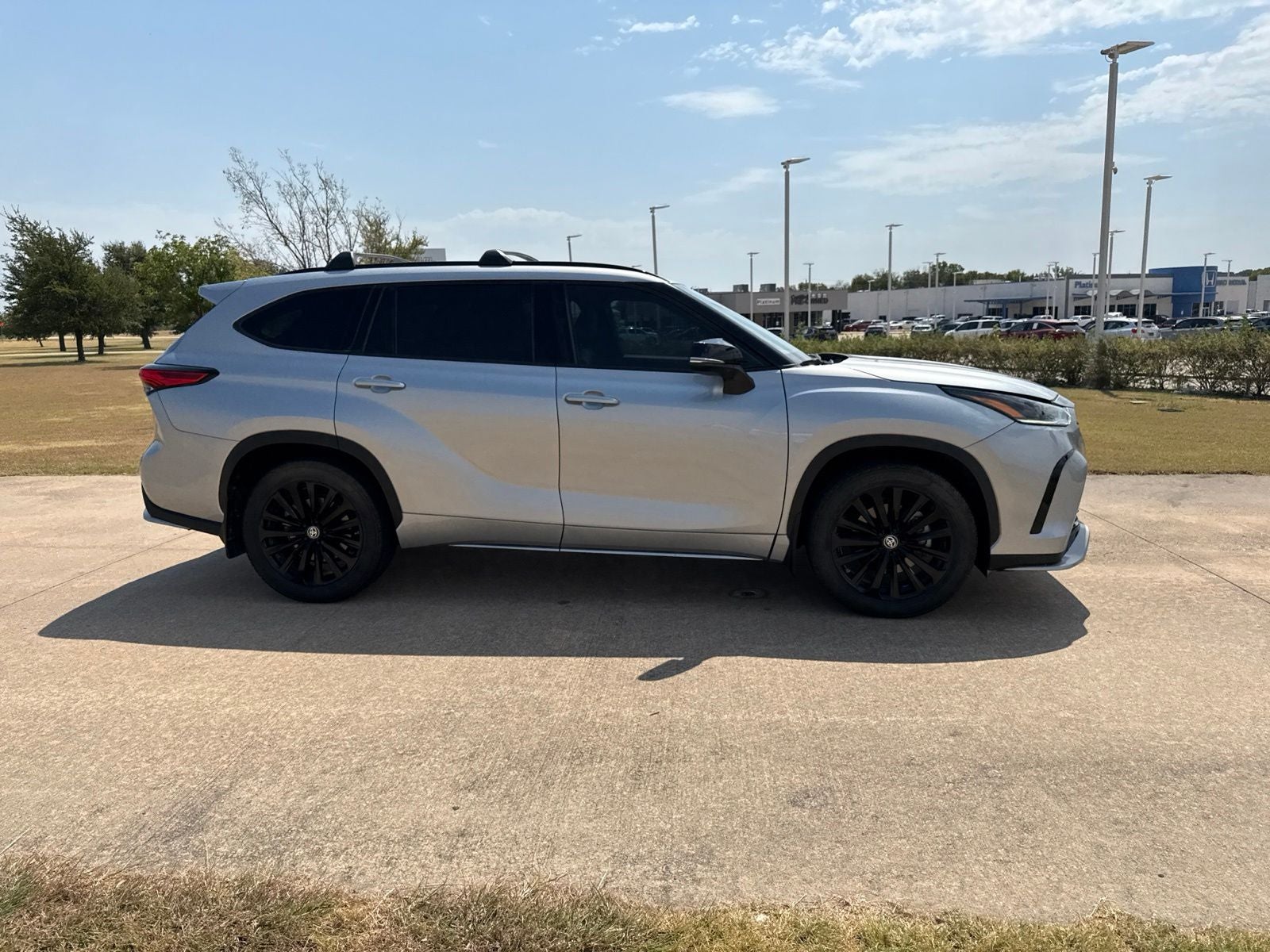 2023 Toyota Highlander XSE