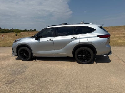 2023 Toyota Highlander XSE