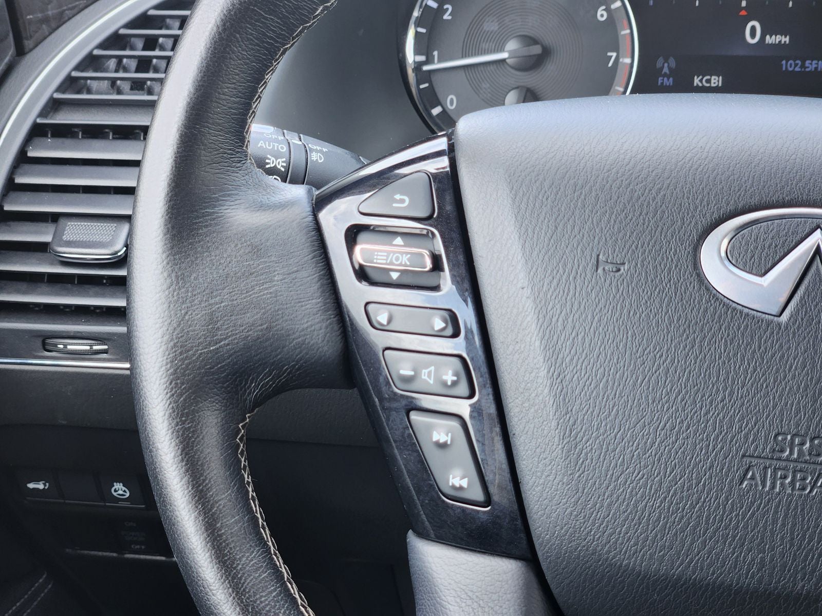 2024 INFINITI QX80 LUXE