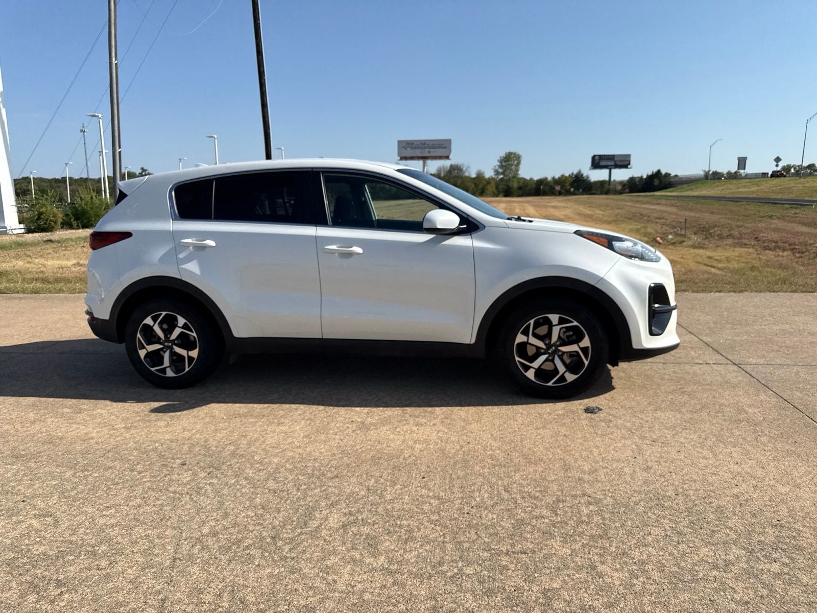 2022 Kia Sportage LX