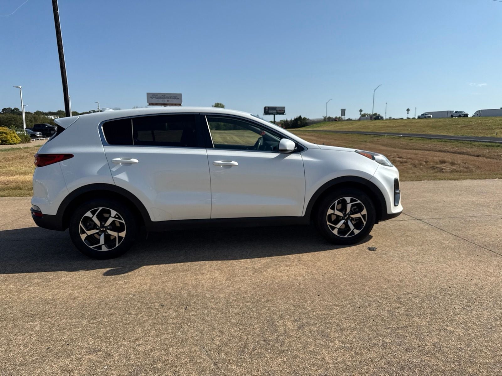 2022 Kia Sportage LX