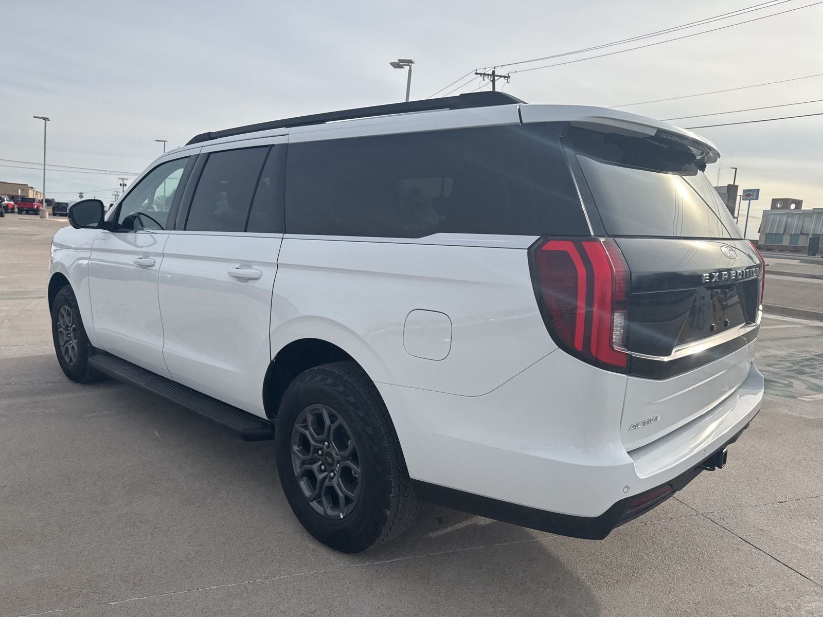 2025 Ford Expedition Max Active