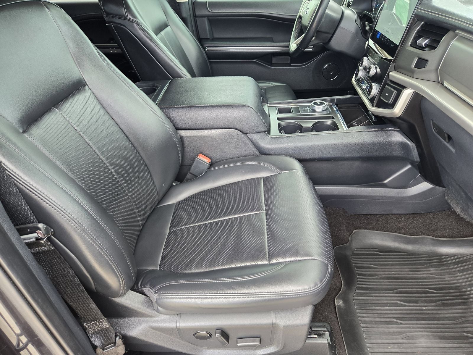 2022 Ford Expedition Max XLT