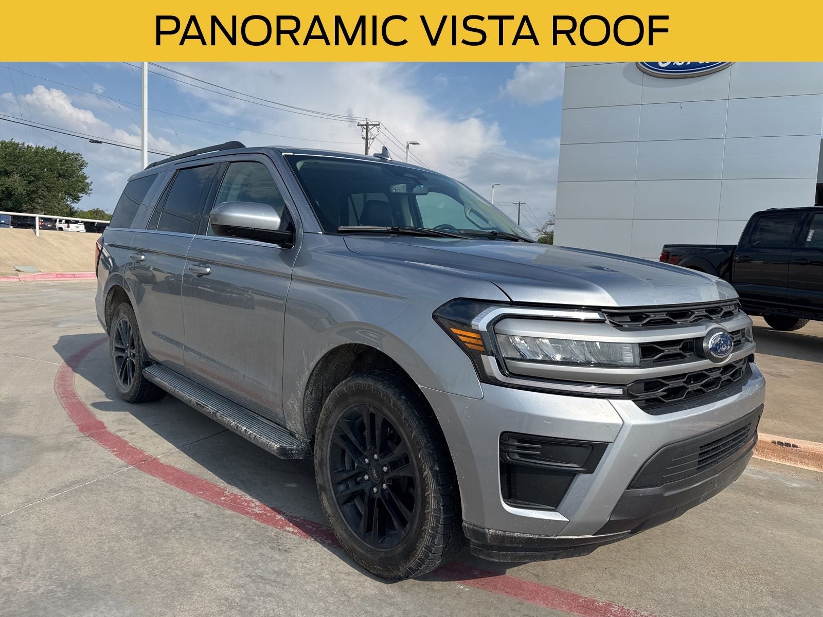 2024 Ford Expedition XLT's photo