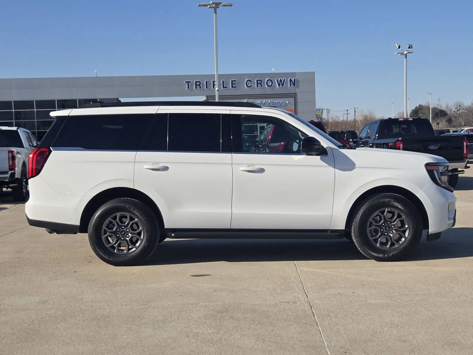 2025 Ford Expedition Active