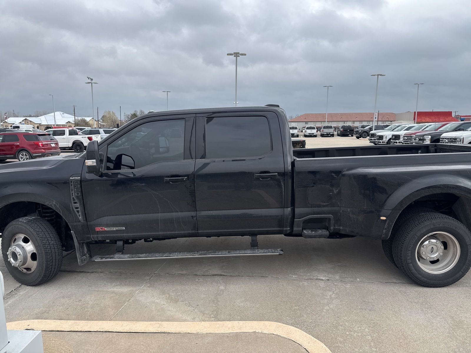 2025 Ford F-350SD Platinum DRW