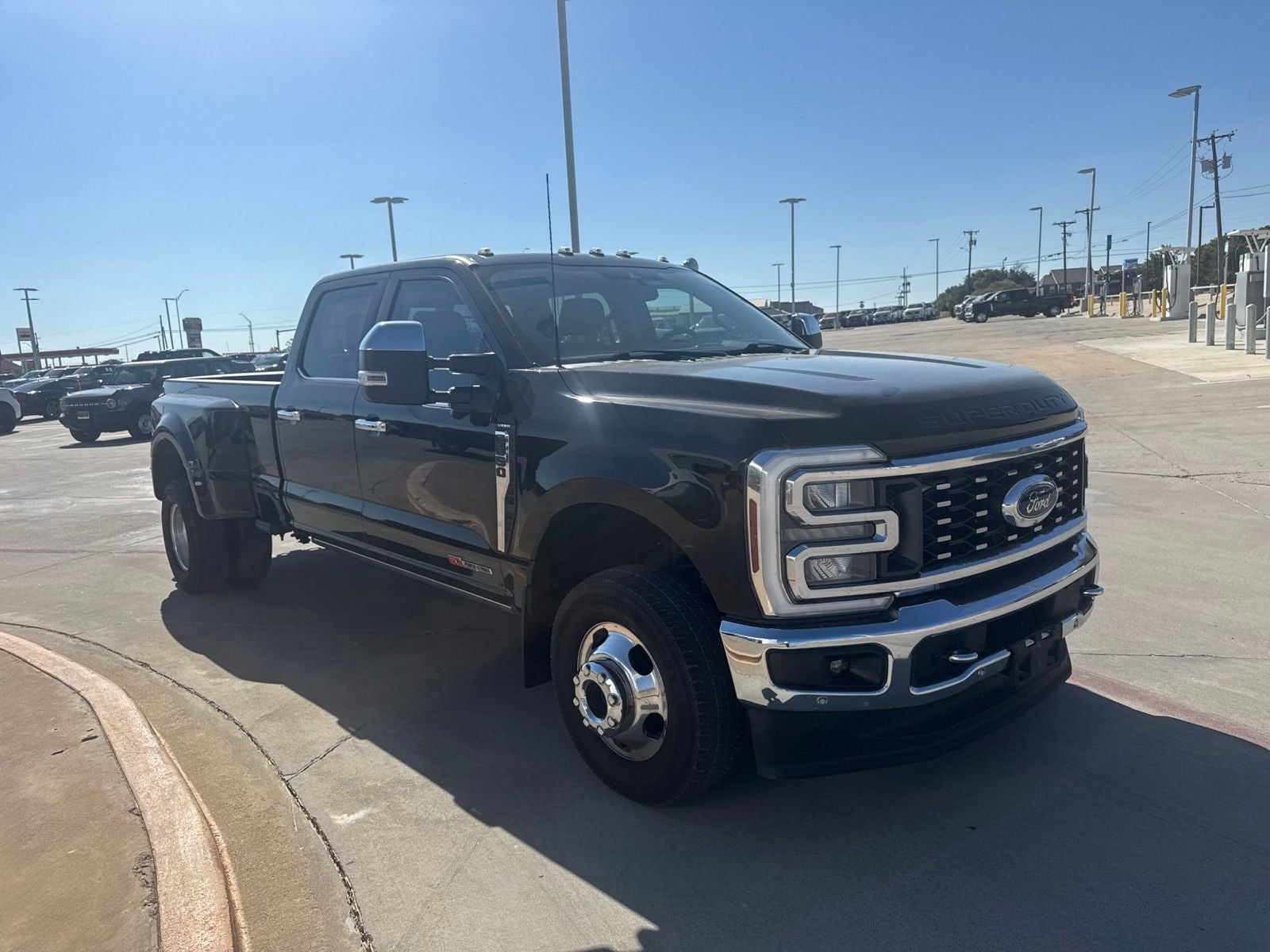 2024 Ford F-350SD Lariat DRW