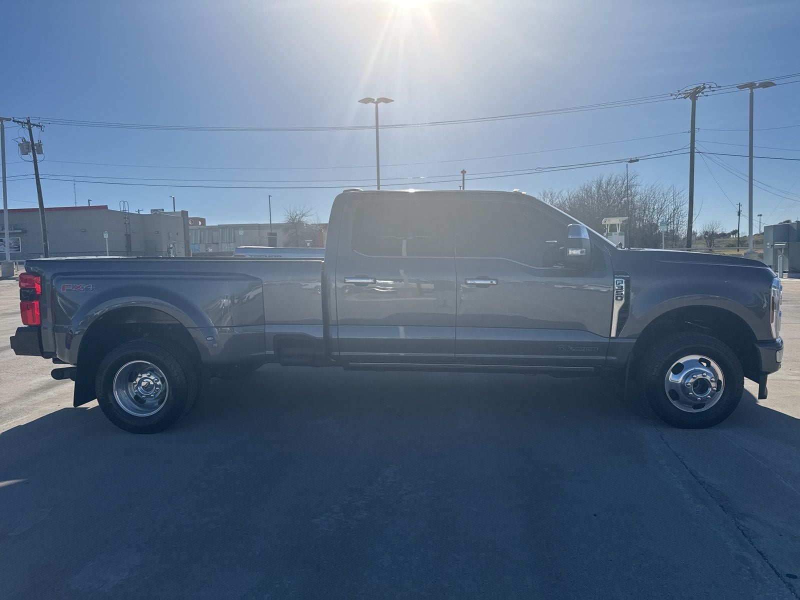 2024 Ford F-350SD Platinum DRW
