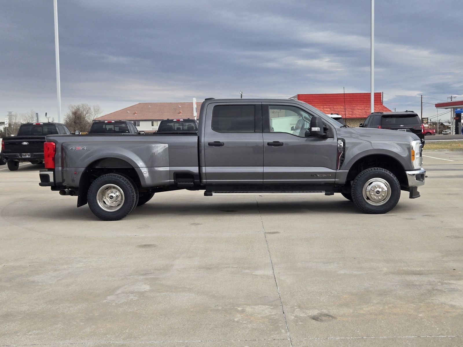 2023 Ford F-350SD XLT DRW