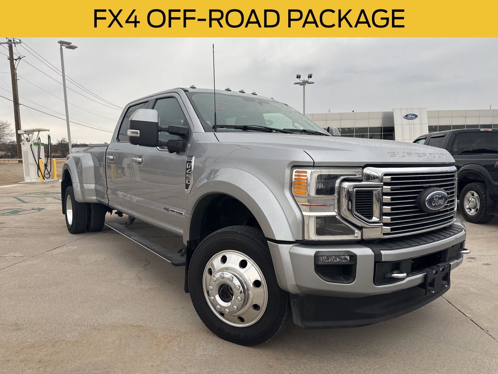 2022 Ford F-450SD Limited DRW