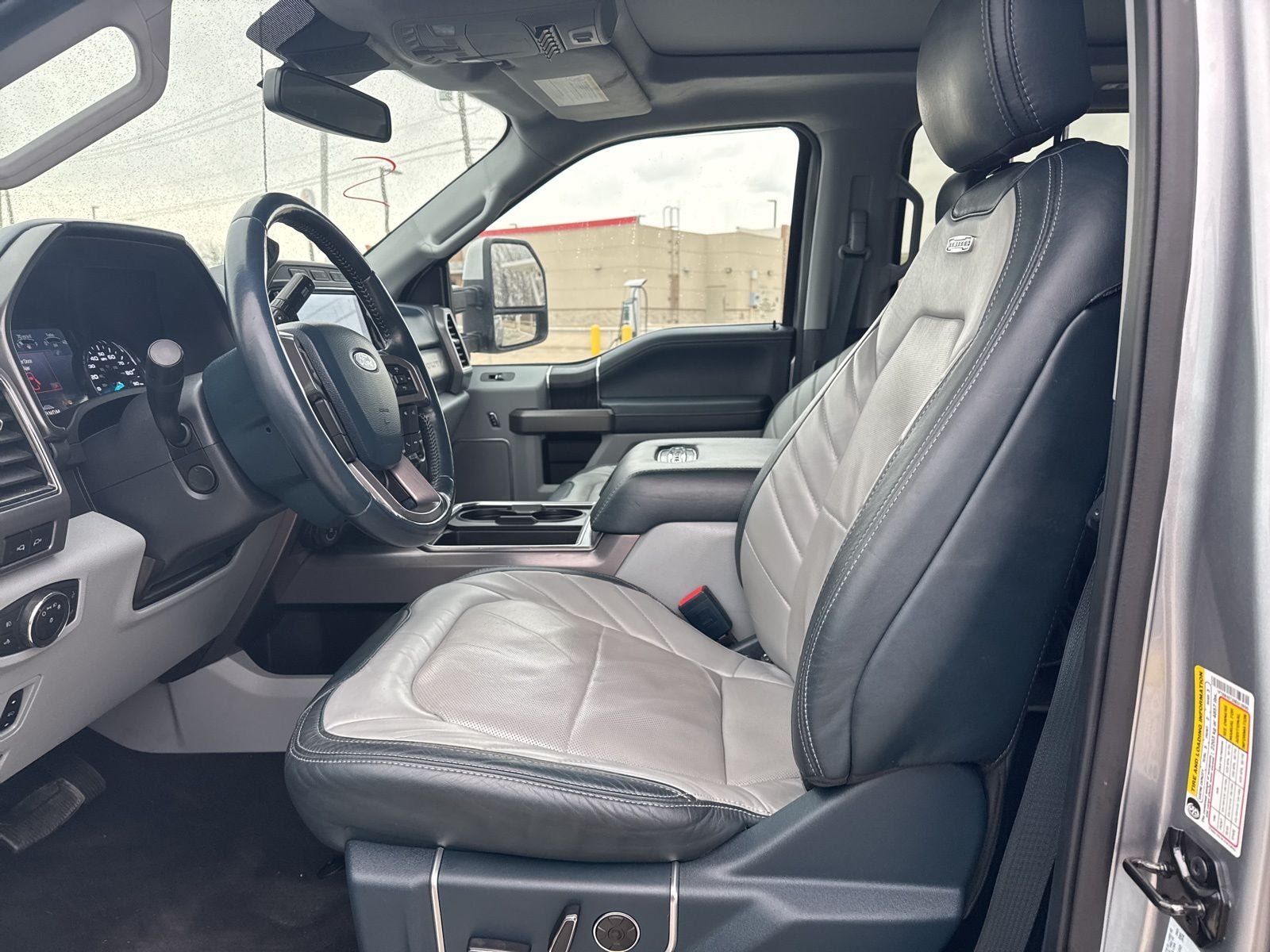 2022 Ford F-450SD Limited DRW