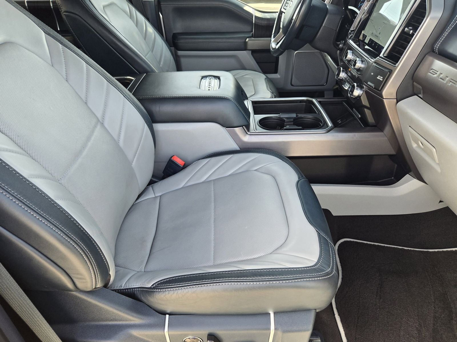 2022 Ford F-450SD Limited DRW