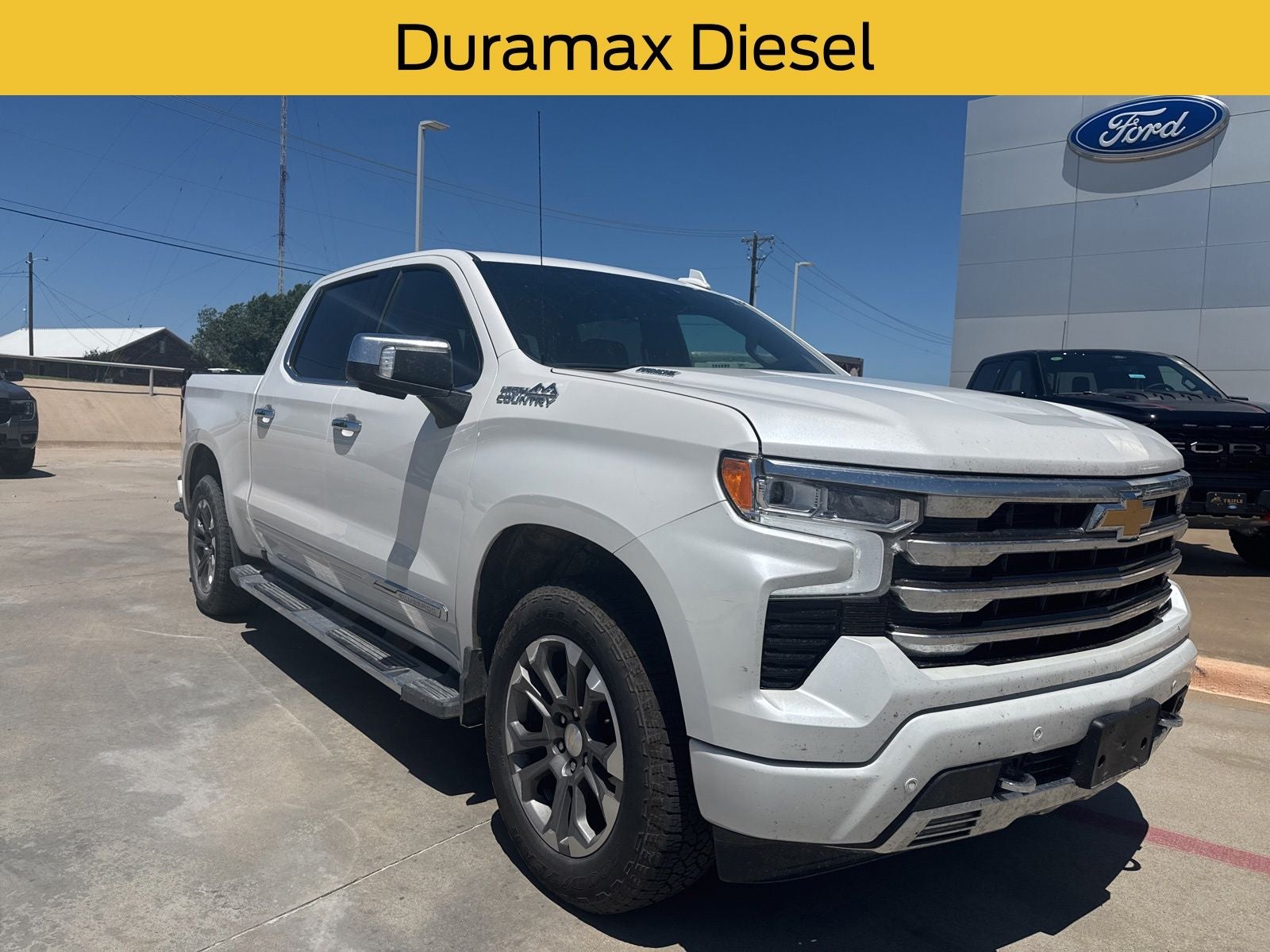 2023 Chevrolet Silverado 1500 High Country 4X4 Crew Cab Short Box's photo