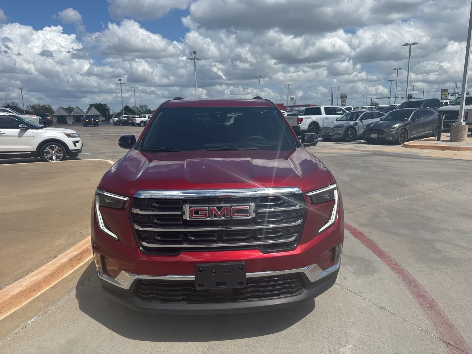 2024 GMC Acadia Elevation