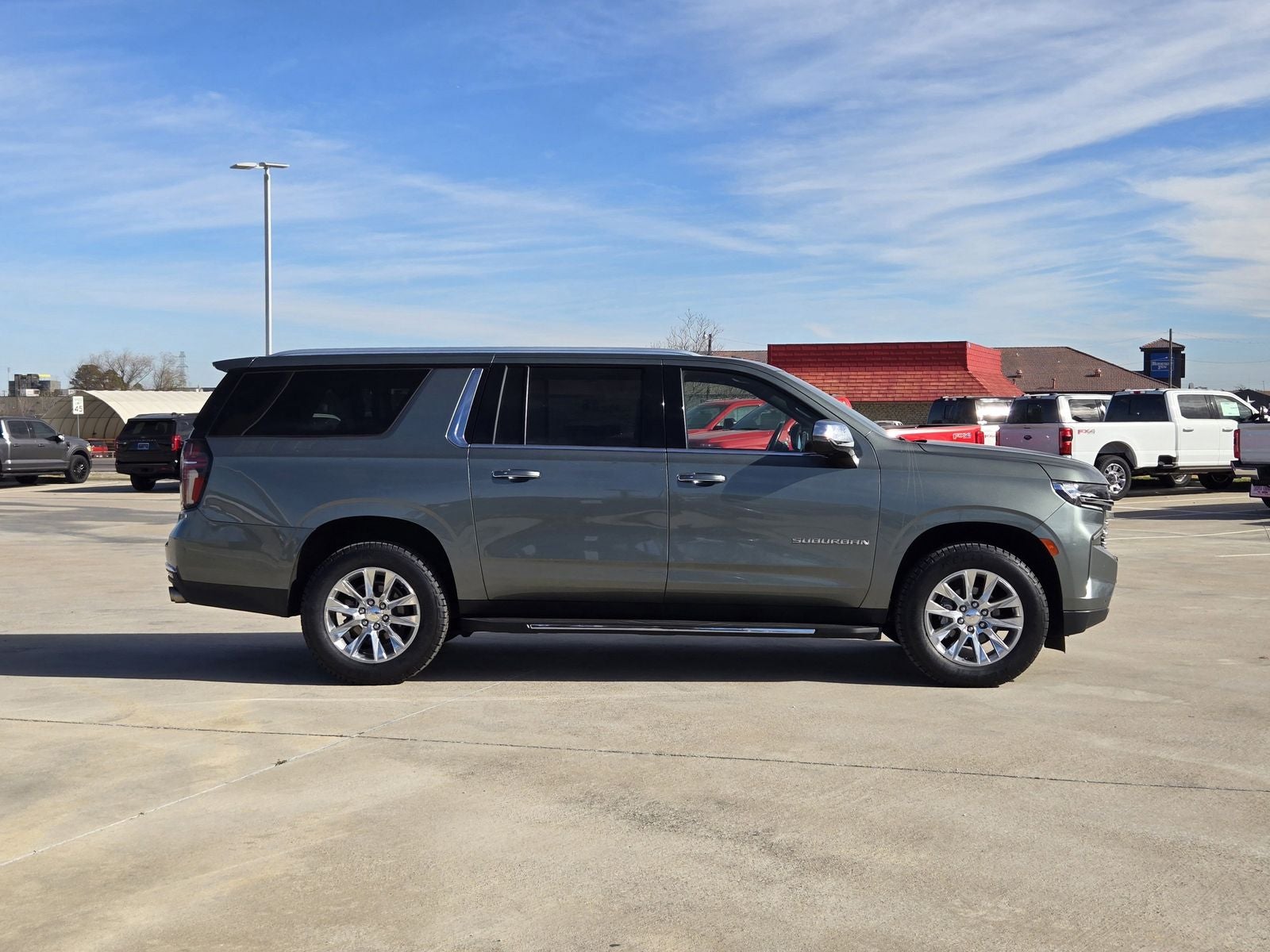 2023 Chevrolet Suburban Premier