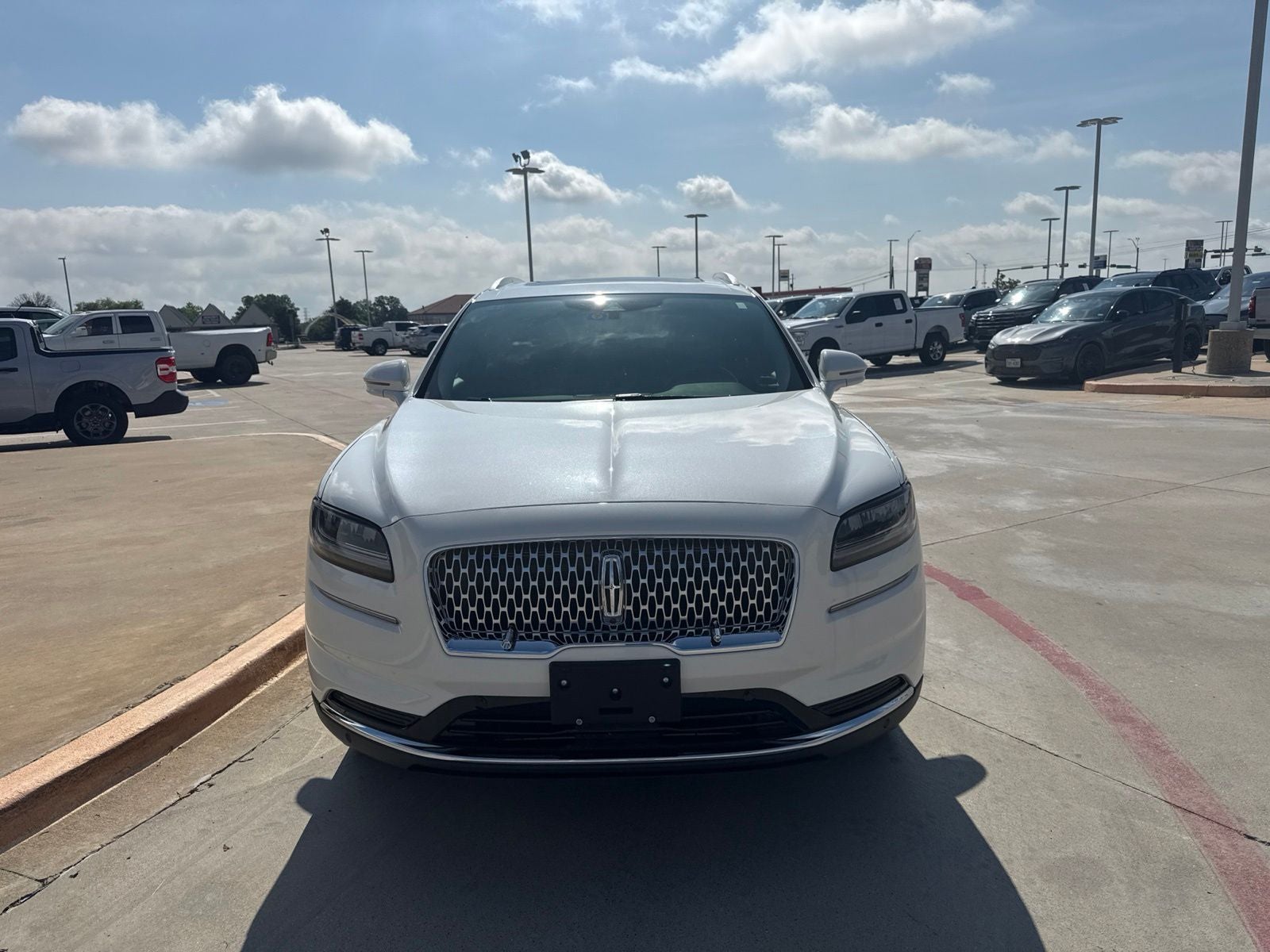 2LMPJ8KP1PBL19033
