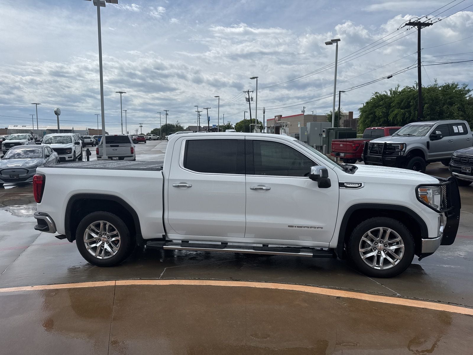 2021 GMC Sierra 1500 SLT