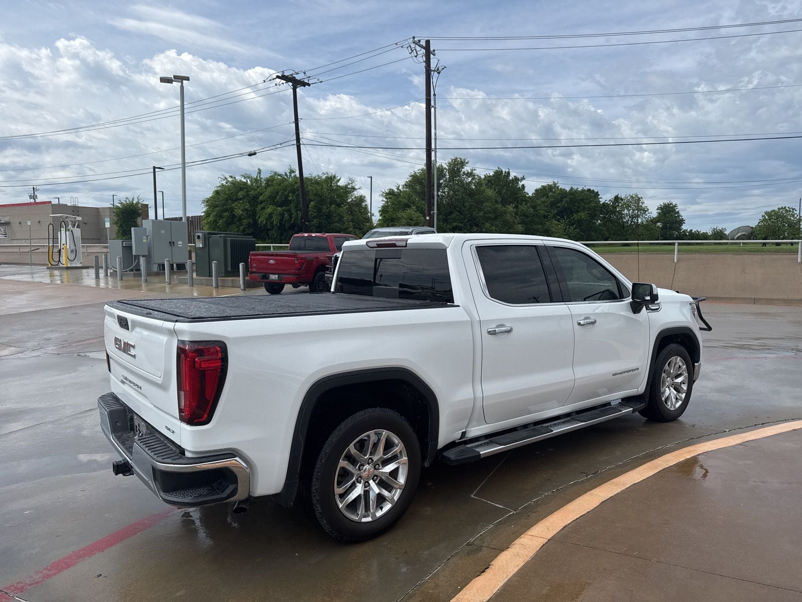 2021 GMC Sierra 1500 SLT